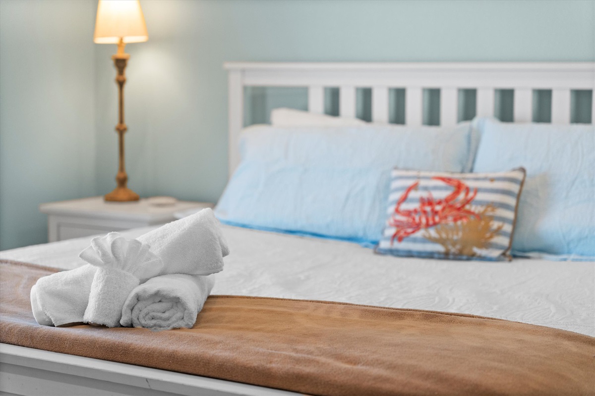 58673637705f4b54b040c3e24ddecaee Large | Beachhouse | Texas | TX | Vacation Homes | Galveston | Crystal Beach | Kokomo | Breezy Days | Beachfront Elegance | Sunrise Serenity | Southern Sands Property Management, LLC