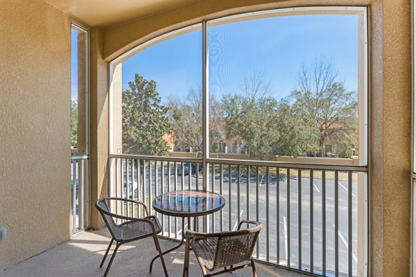 Spacious screened in Lanai