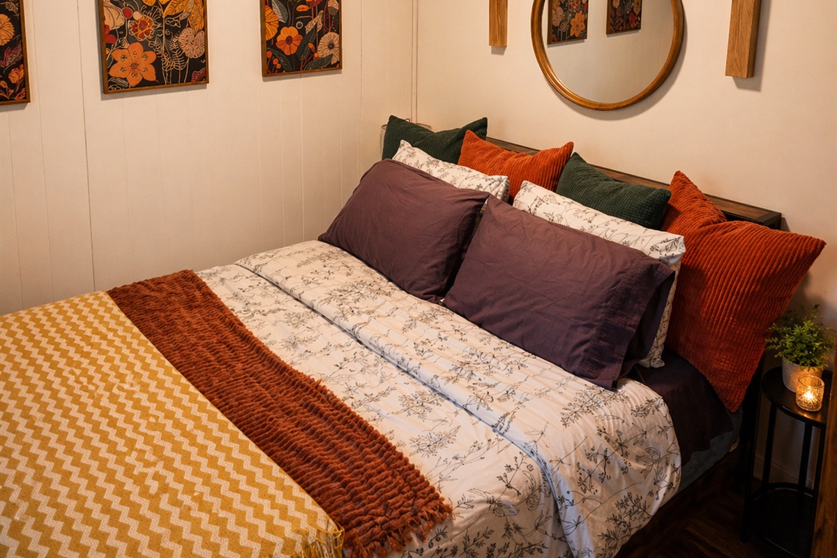 Queen Bedroom