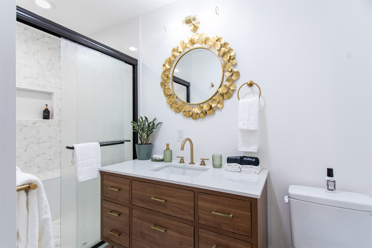 Ensuite bathroom