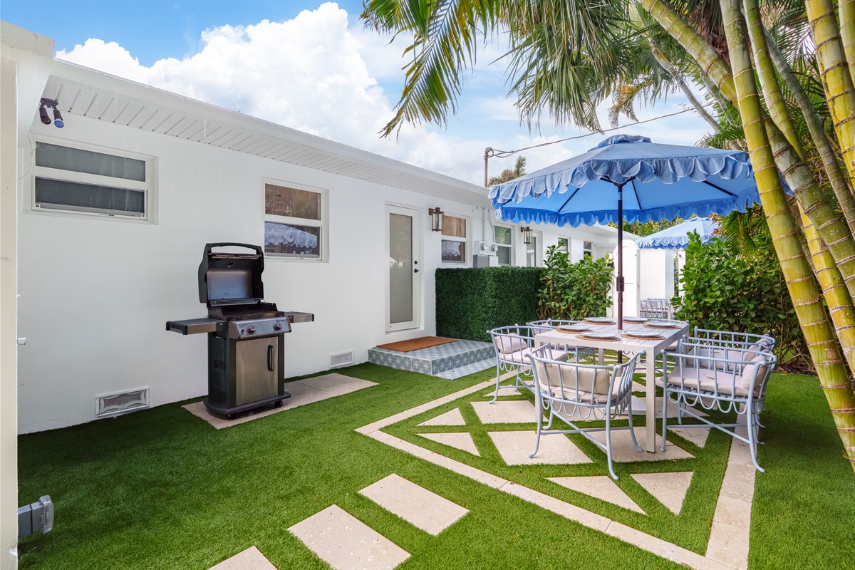 Fire up the grill and dine outdoors in your private patio, complete with shaded seating and a relaxed tropical setting.