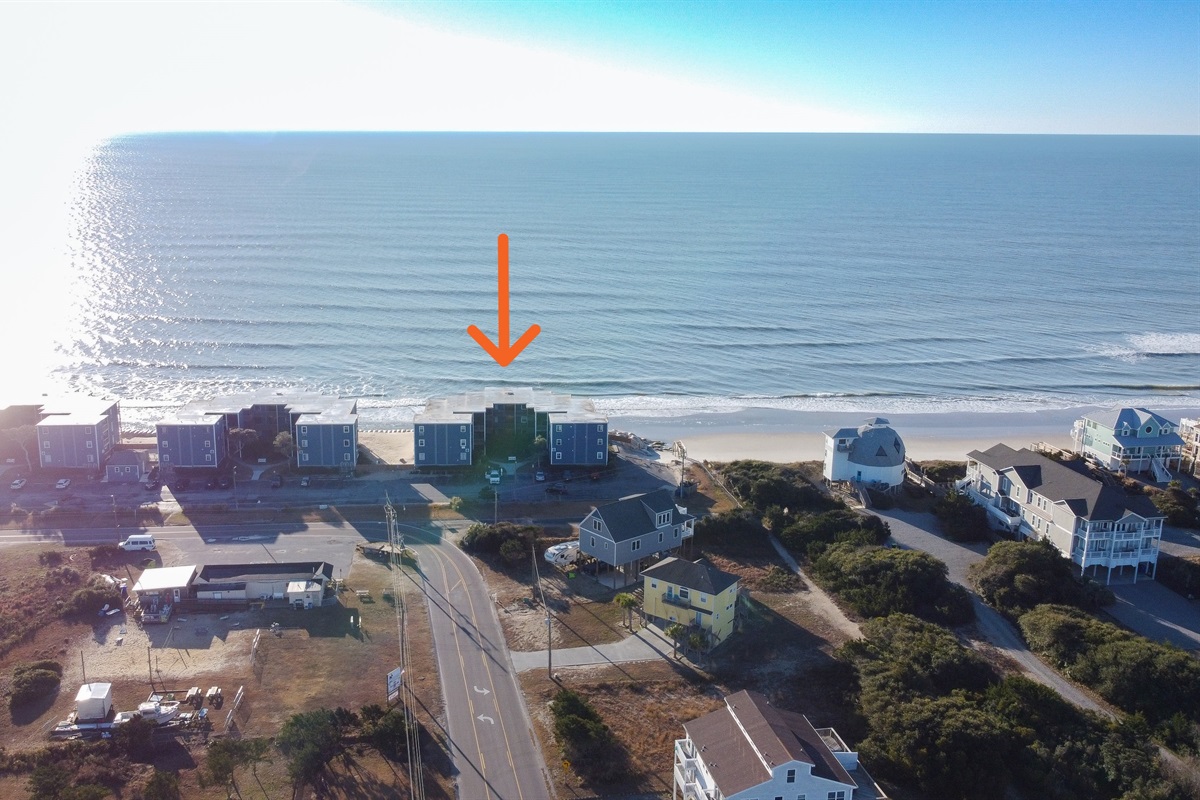 Building 8 of Topsail Reef