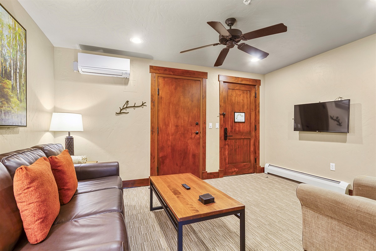 Lock-off suite living room