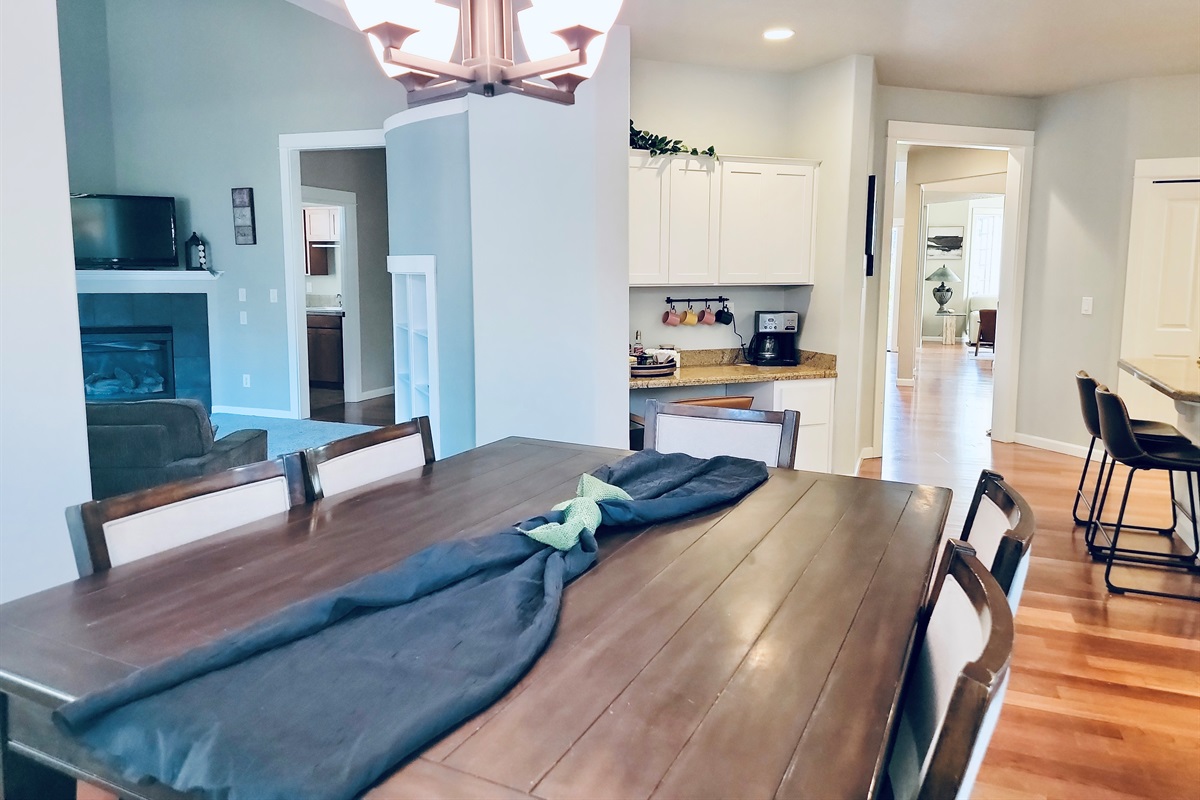 Dining room 2
