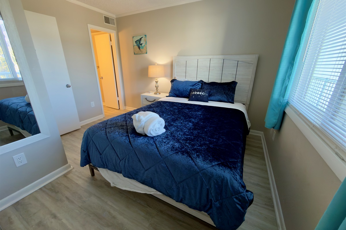 Queen Bed In 2nd Bedroom