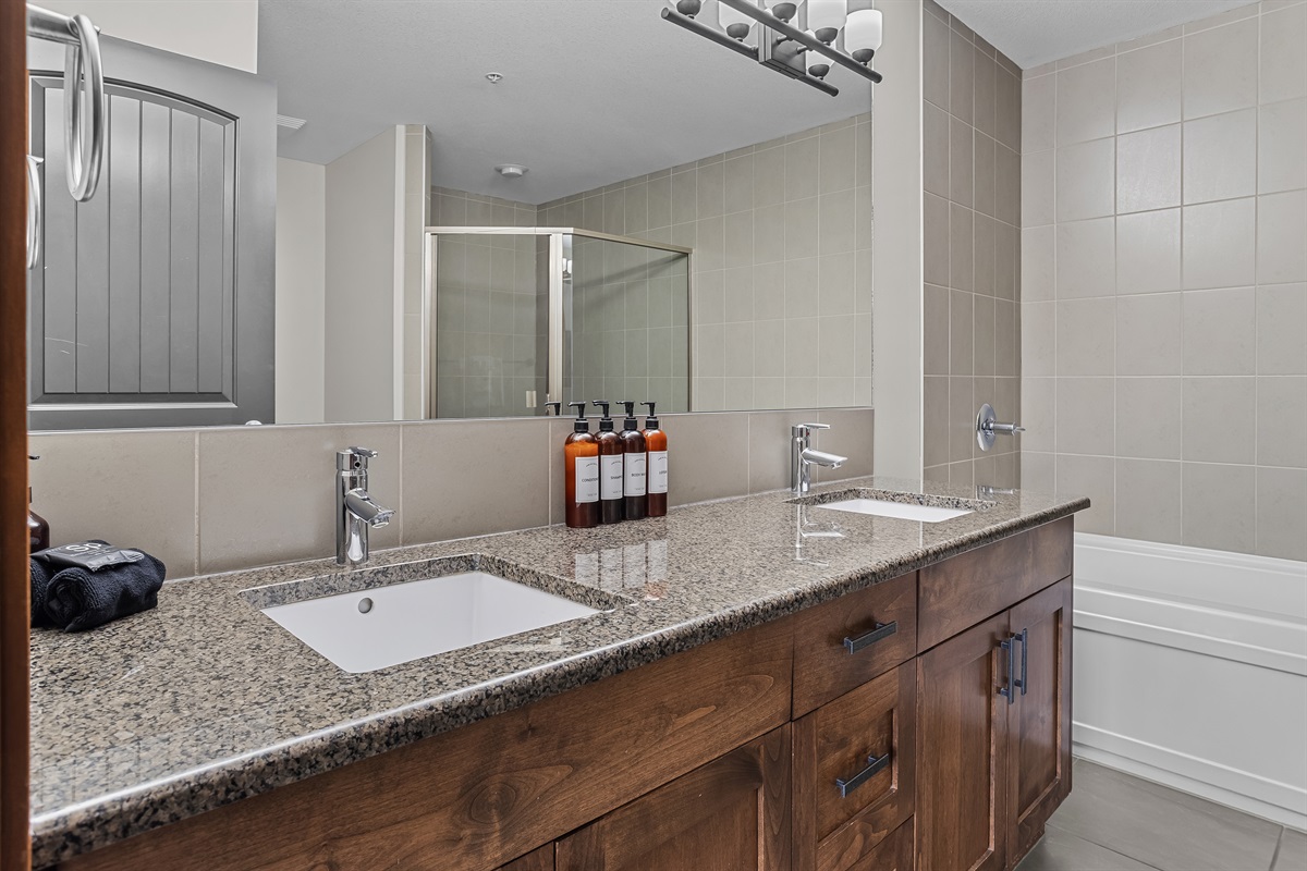 Master Ensuite Bathroom