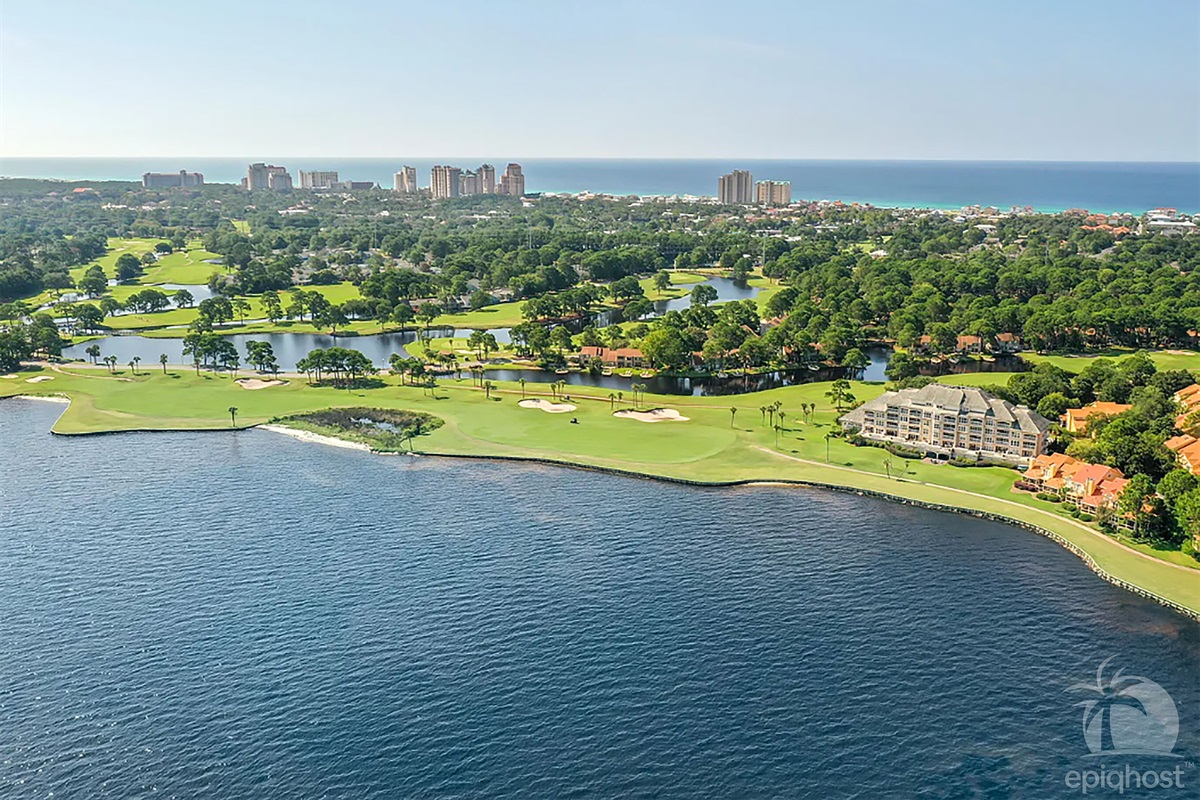 Aerial view of Players Club community