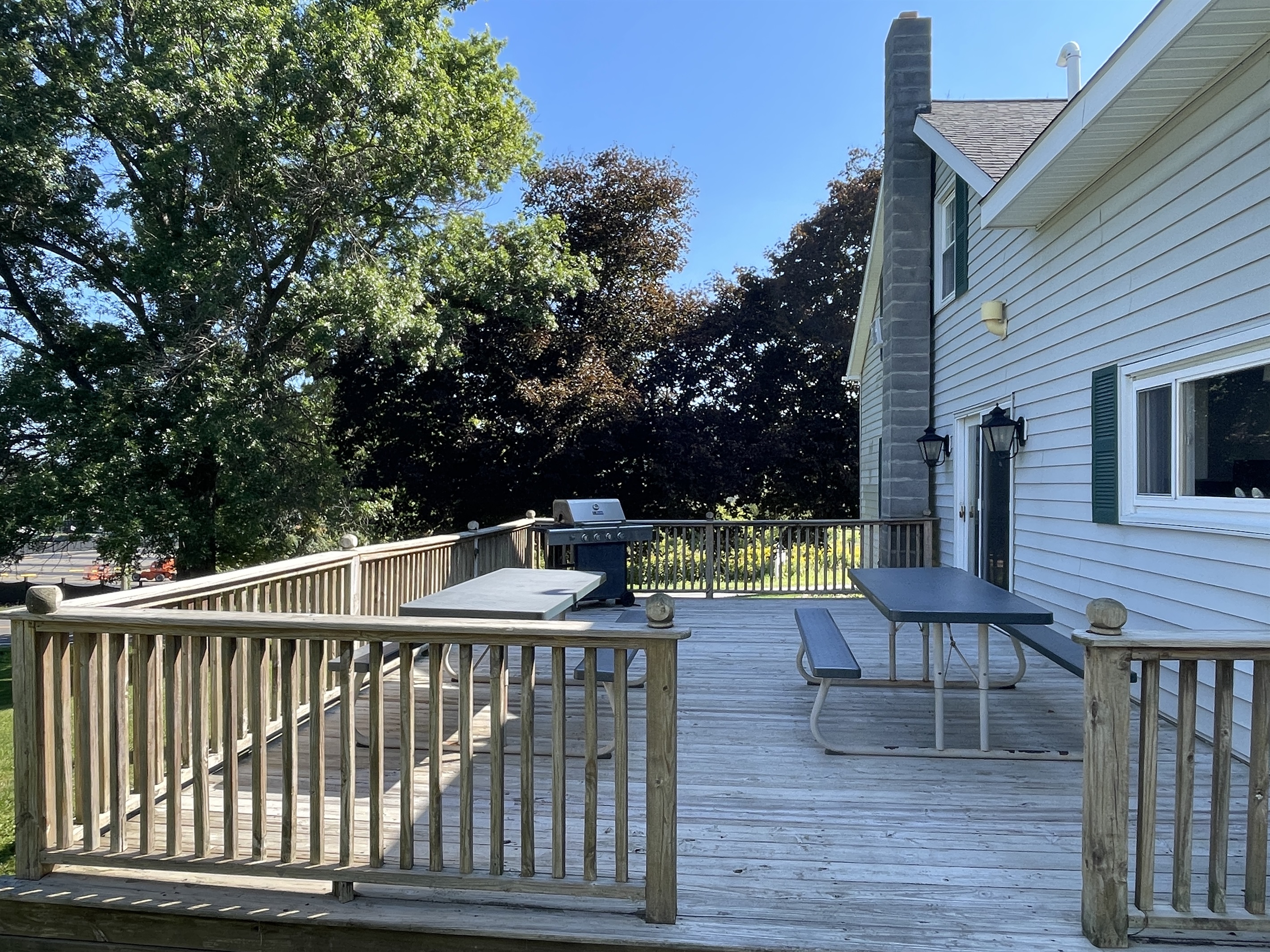 Roundtripper side deck and gas grill for outside dining and enjoyment.