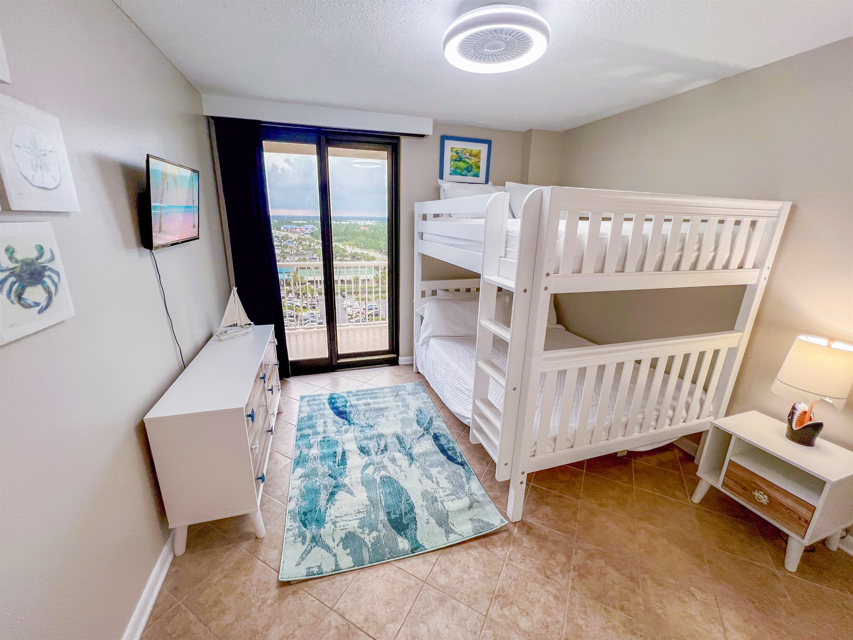 Q/Q Bunk room