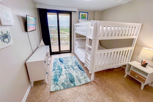 Q/Q Bunk room