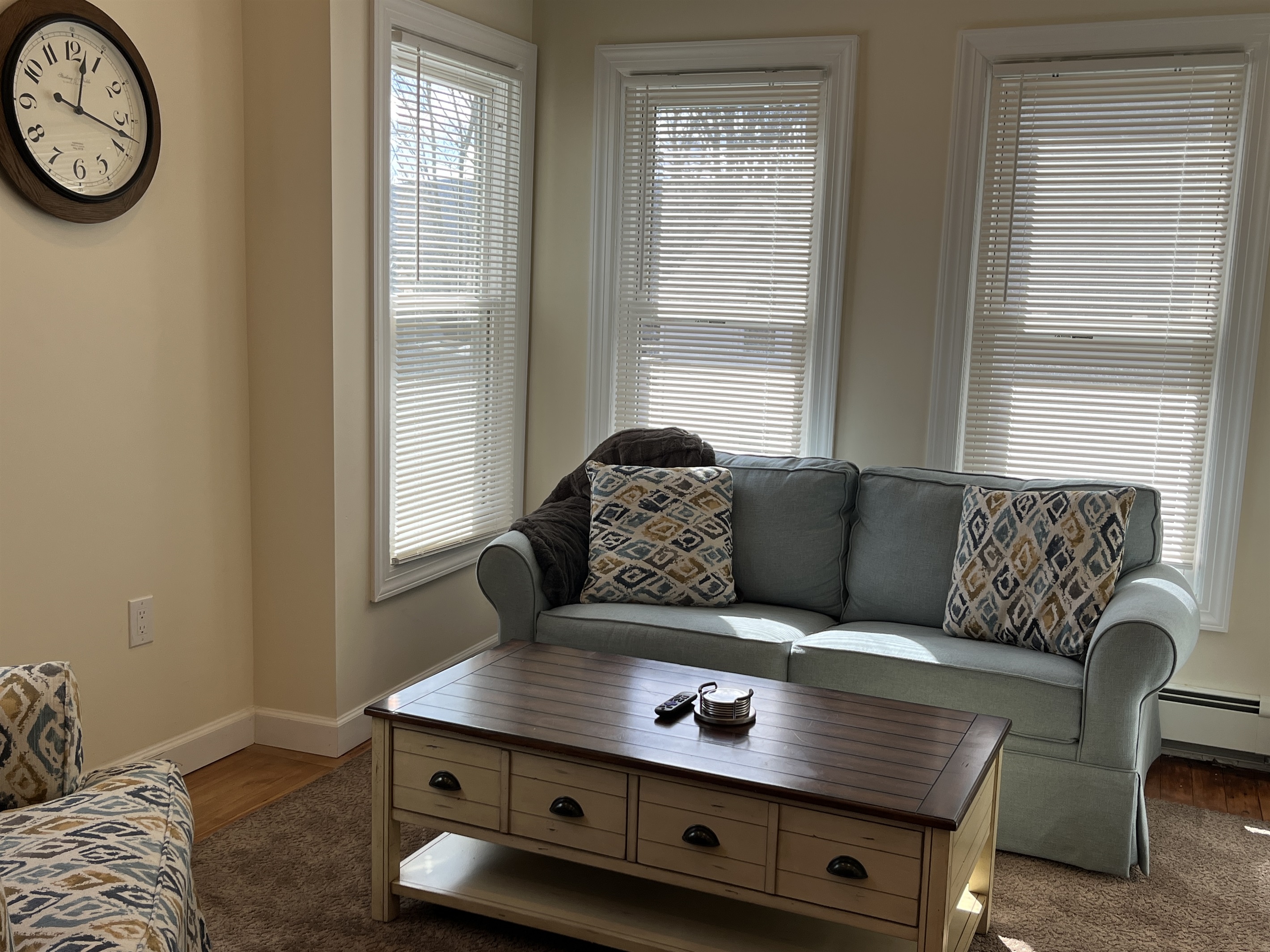 Tastefull decorated, totally renovated 1 bdrm