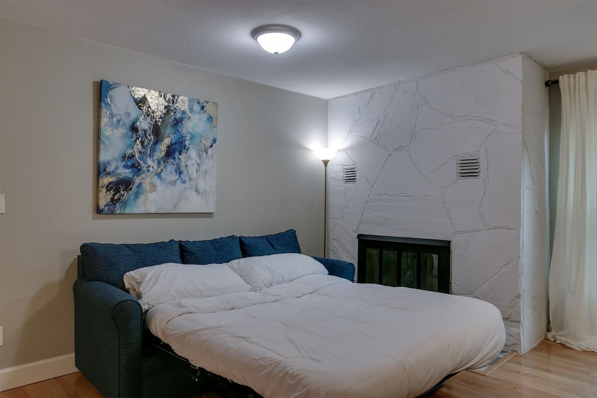 Lazy Boy pull out sofa with integrated blow up mattress
