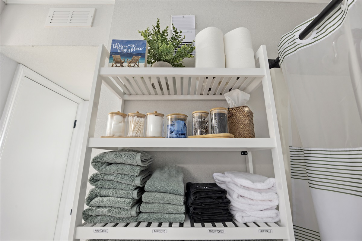 So many extras waiting for you! Linens and towels are included!