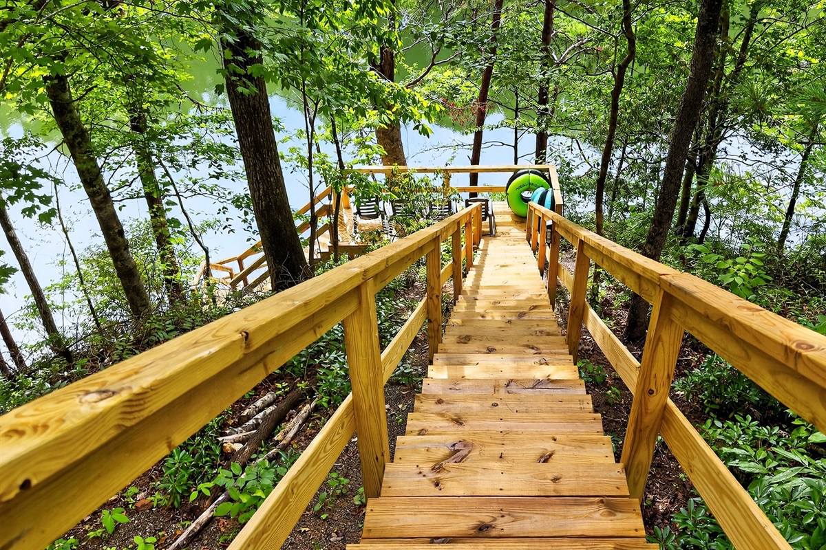 Stairs down to the lake.