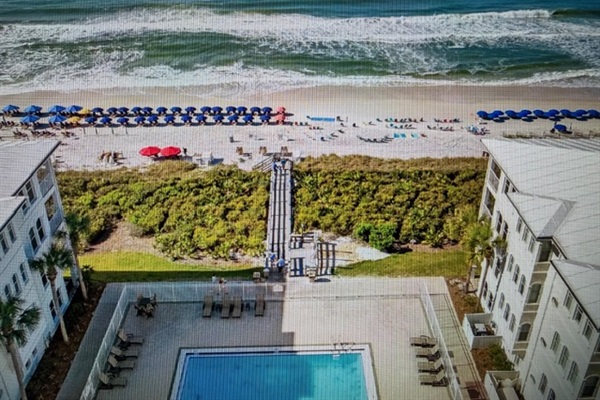 Overview of Beach (Beach Service on Left & Bring your own chairs on right)
