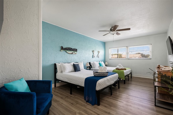 The Whale Room sleeps (4) and is the largest BR in the home