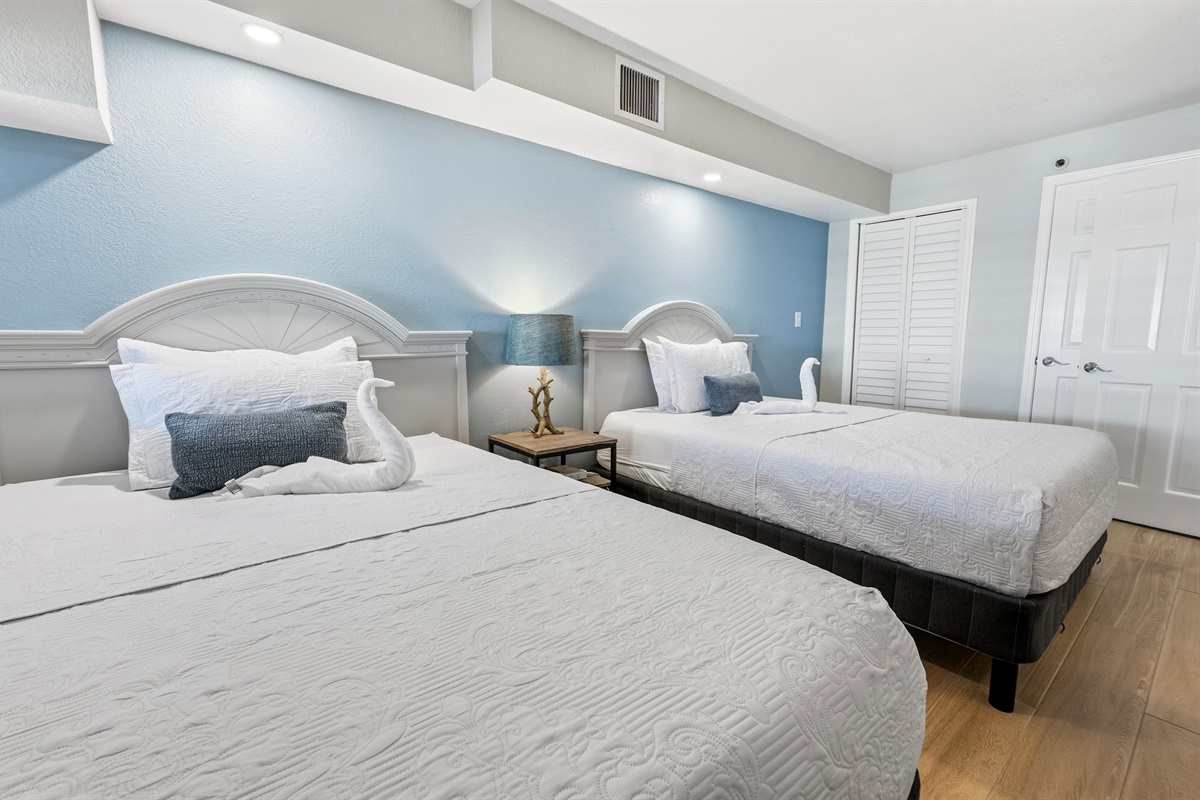 Stunning Bedroom Beautifully Decorated 💫✨