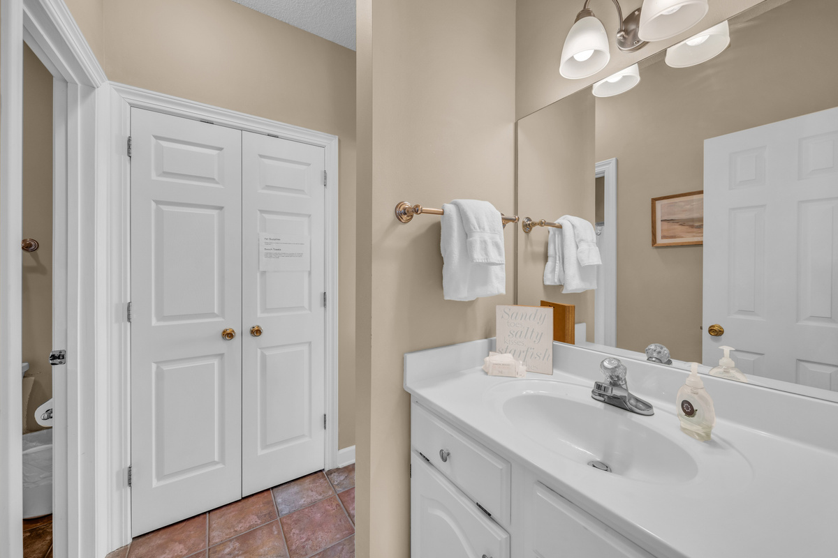 Downstairs bathroom, queen bedroom and living room access