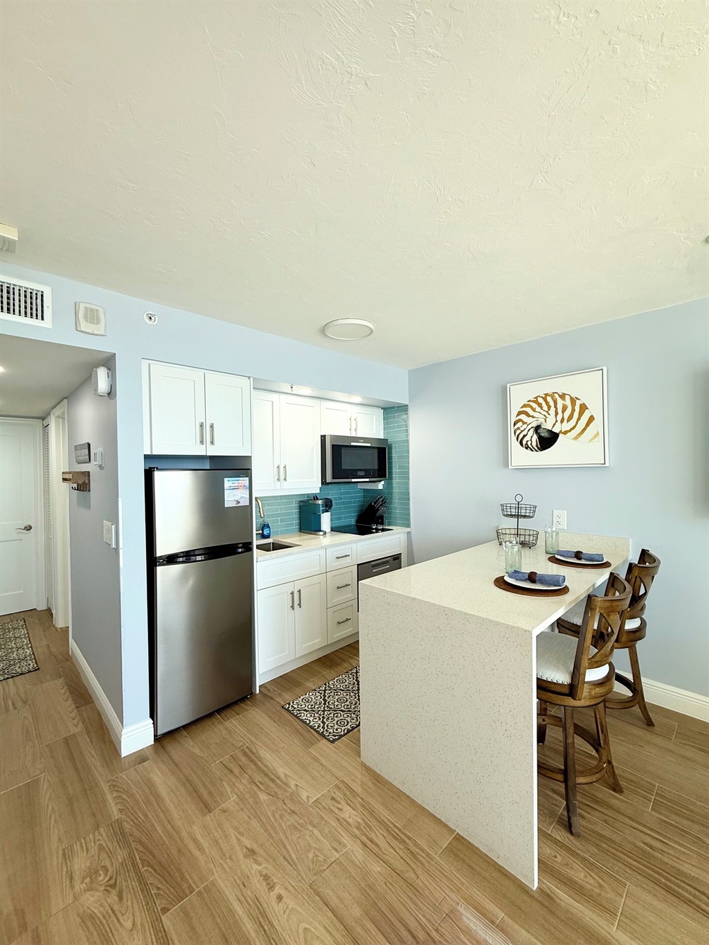 Remodeled coastal living kitchen, maximizing the space & functionality