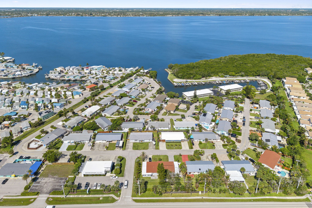 Boat Access to intercoastal