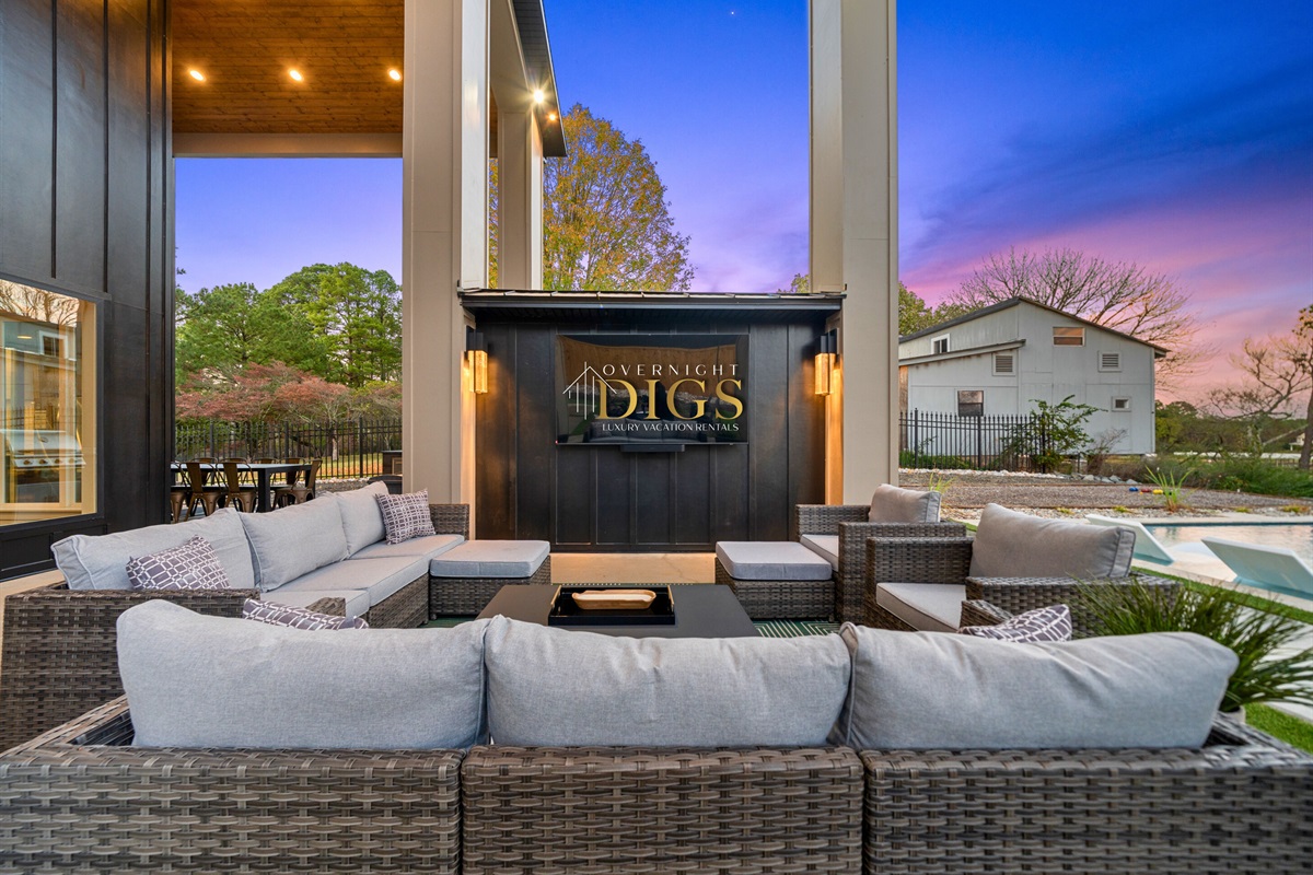 This plush outdoor lounge is perfect for unwinding. Sink into the cozy cushions, enjoy the sunset, and let all your worries melt away.