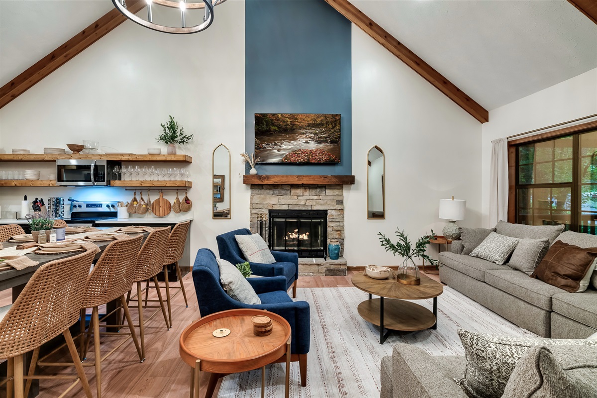 Great room with ample space for everyone