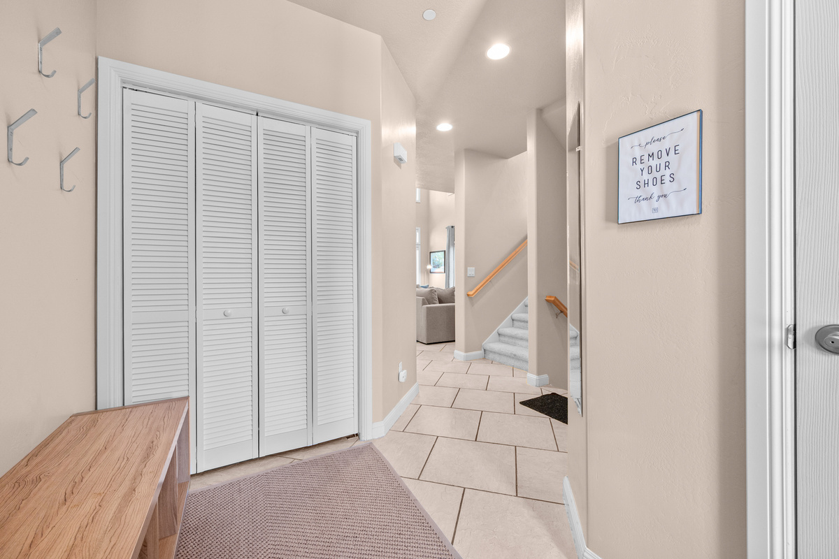 Spacious mudroom-style entry area with ample storage and a convenient spot to store jackets, shoes, and gear during your stay in Ogden Valley.