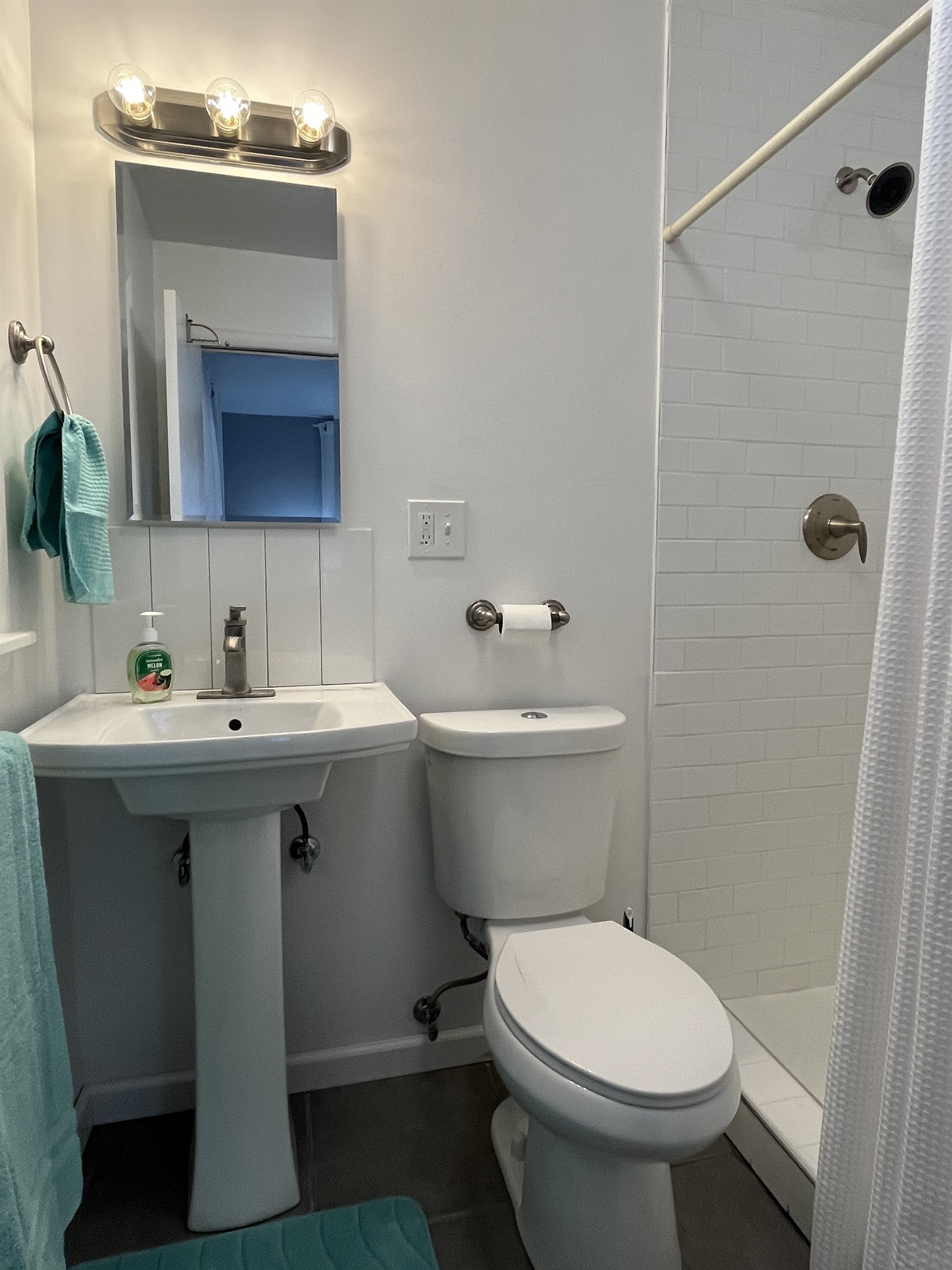 Ensuite bath with shower