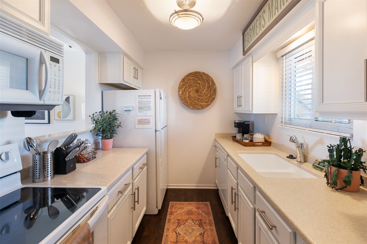 Fully equipped kitchen