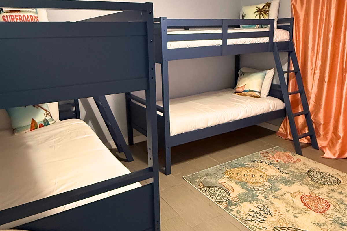 This large bunk room sleeps four comfortably