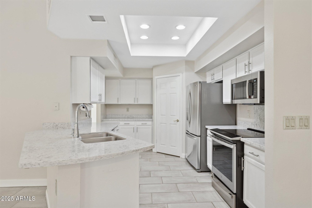 New Stainless Steel Appliances, Quartz Counters