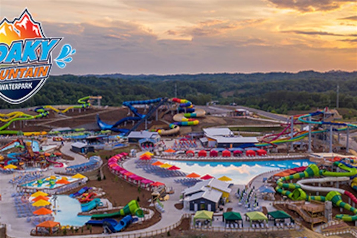 2 minutes from Soaky Mountain Waterpark!