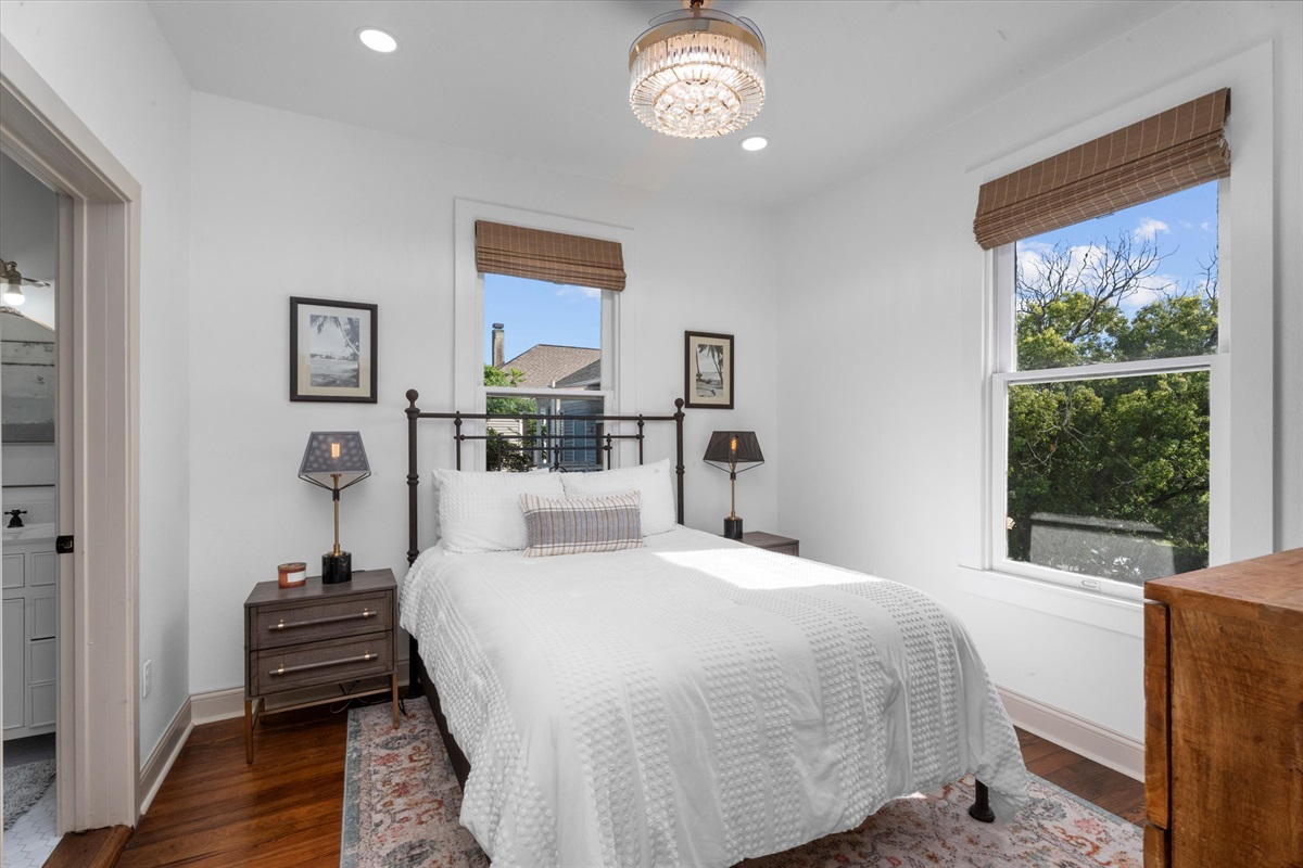 592885aa4f2647378094b146e8774c70 Large | Beachhouse | Texas | TX | Vacation Homes | Galveston | Crystal Beach | Kokomo | Breezy Days | Beachfront Elegance | Sunrise Serenity | Southern Sands Property Management, LLC
