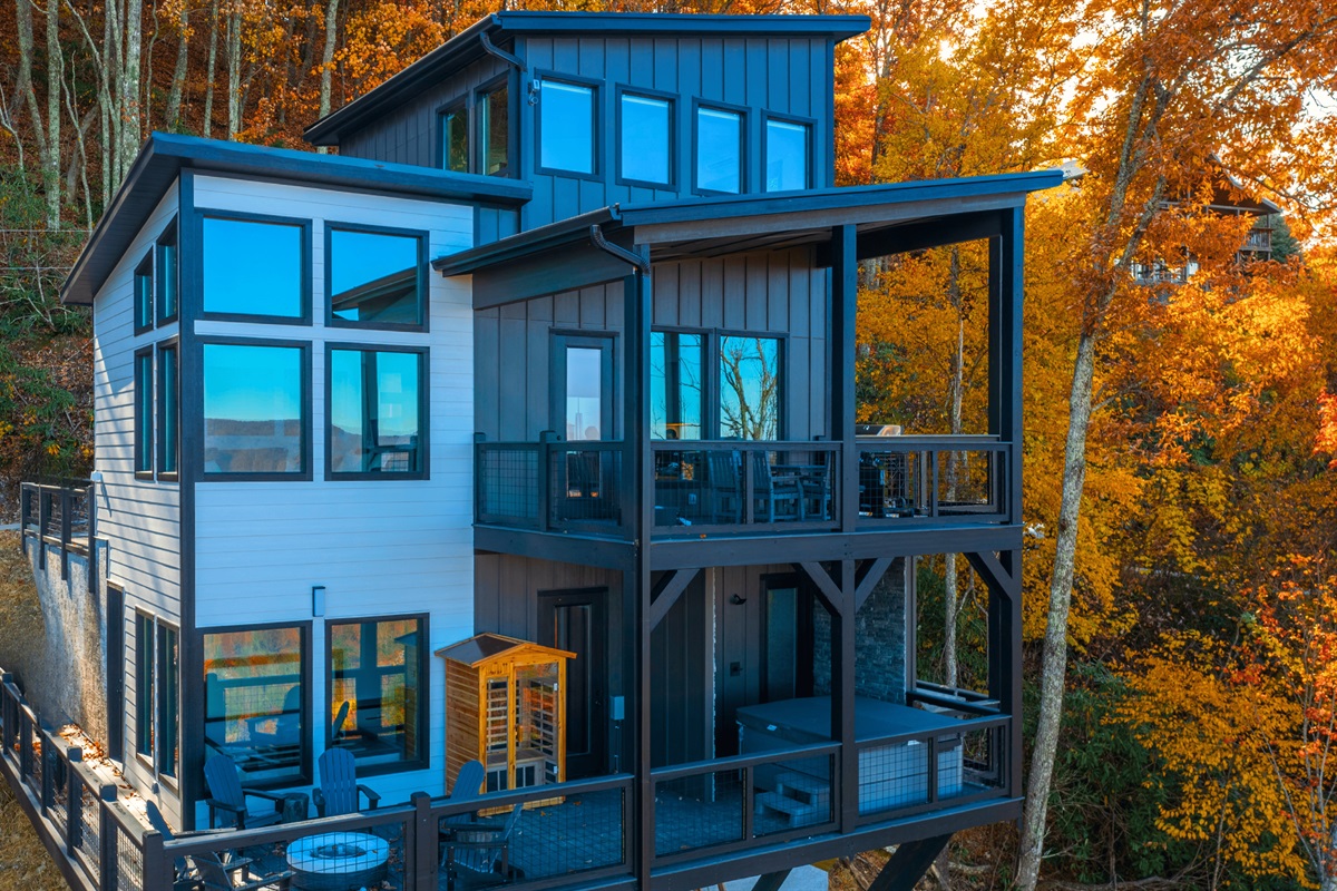 Victoria's Secret Hideaway 6