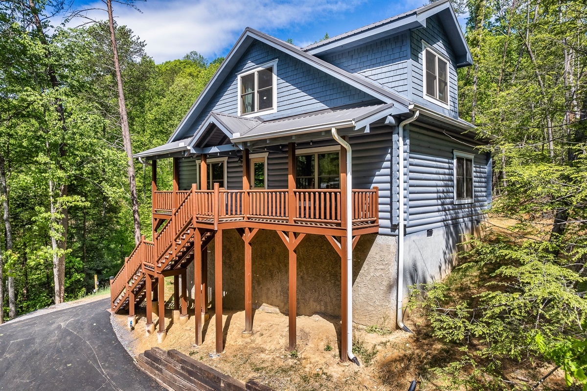 Peaceful, woodsy setting is a welcome sight when first arriving to the cabin.