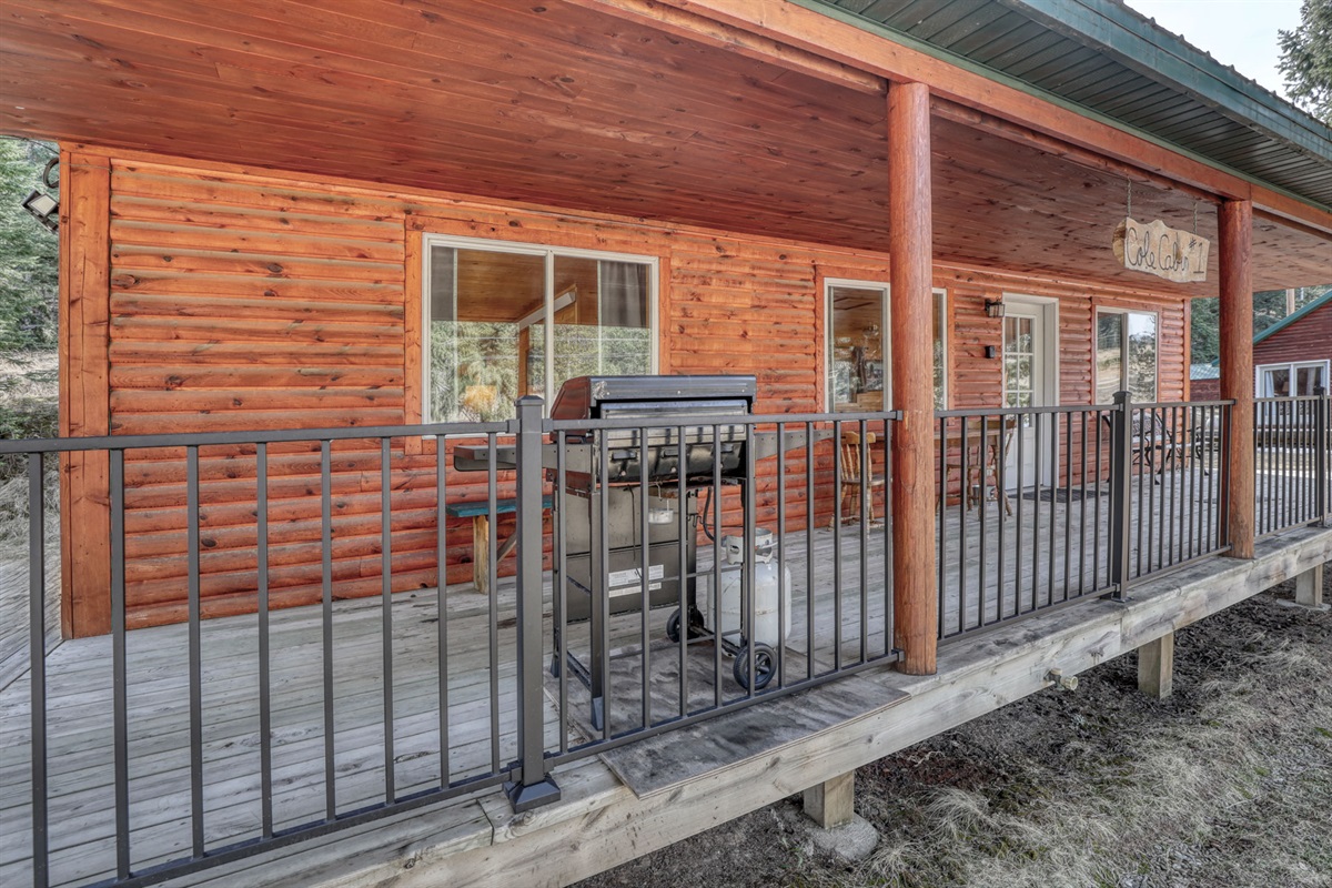 Cabin 1, Cole Cabins, Deadwood, terrace