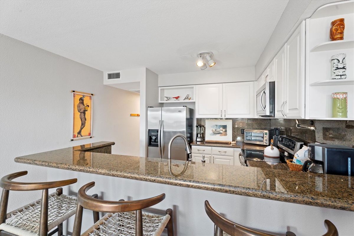 594cba705c5a47c39ec08fd3a67bd07d Large | Beachhouse | Texas | TX | Vacation Homes | Galveston | Crystal Beach | Kokomo | Breezy Days | Beachfront Elegance | Sunrise Serenity | Southern Sands Property Management, LLC