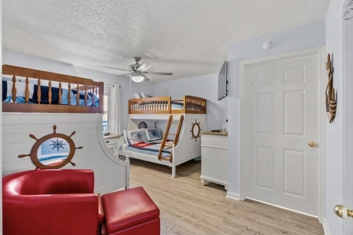 Bunk Room - sleeps 6 kids