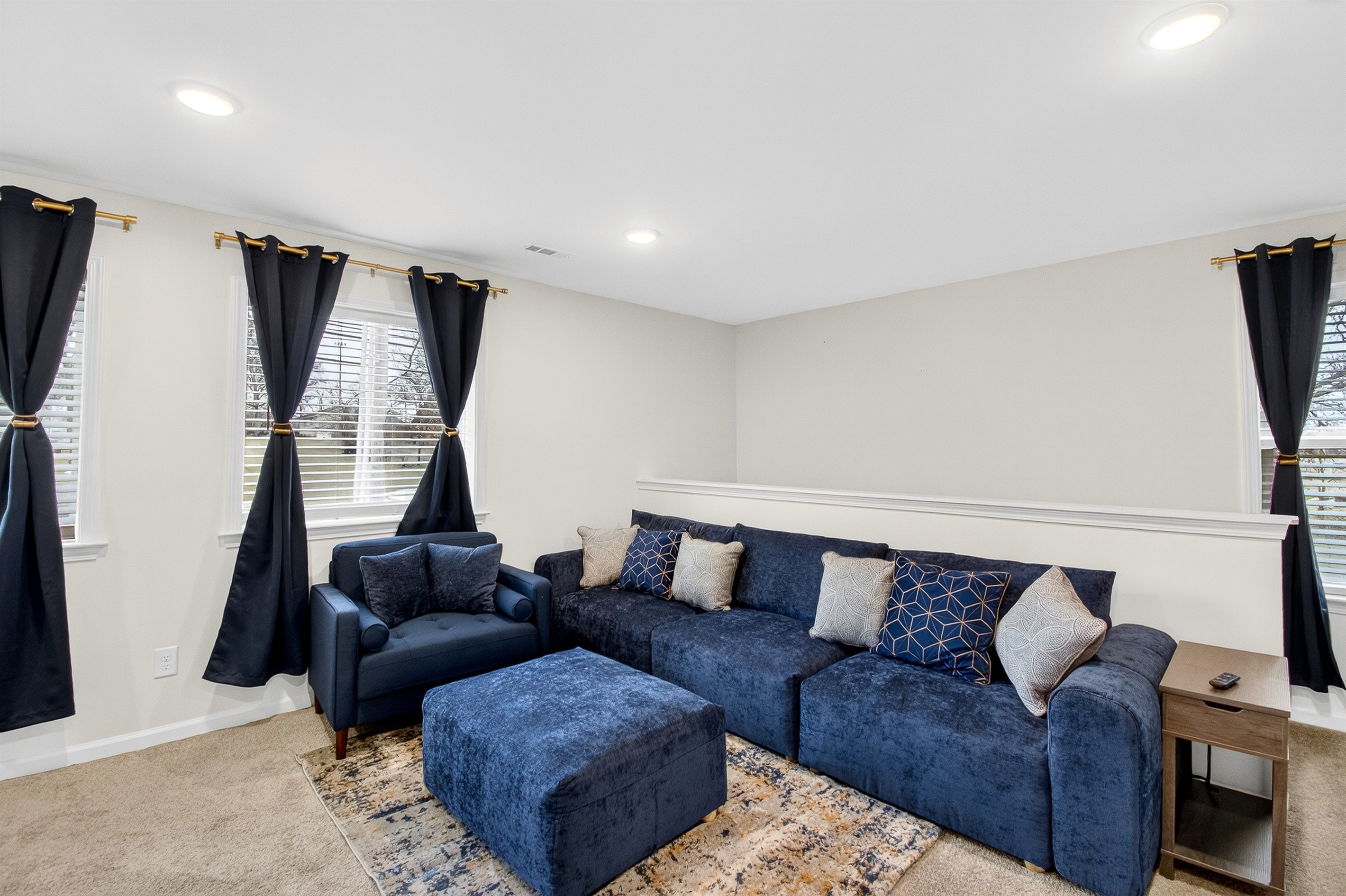 2nd floor family room/game area