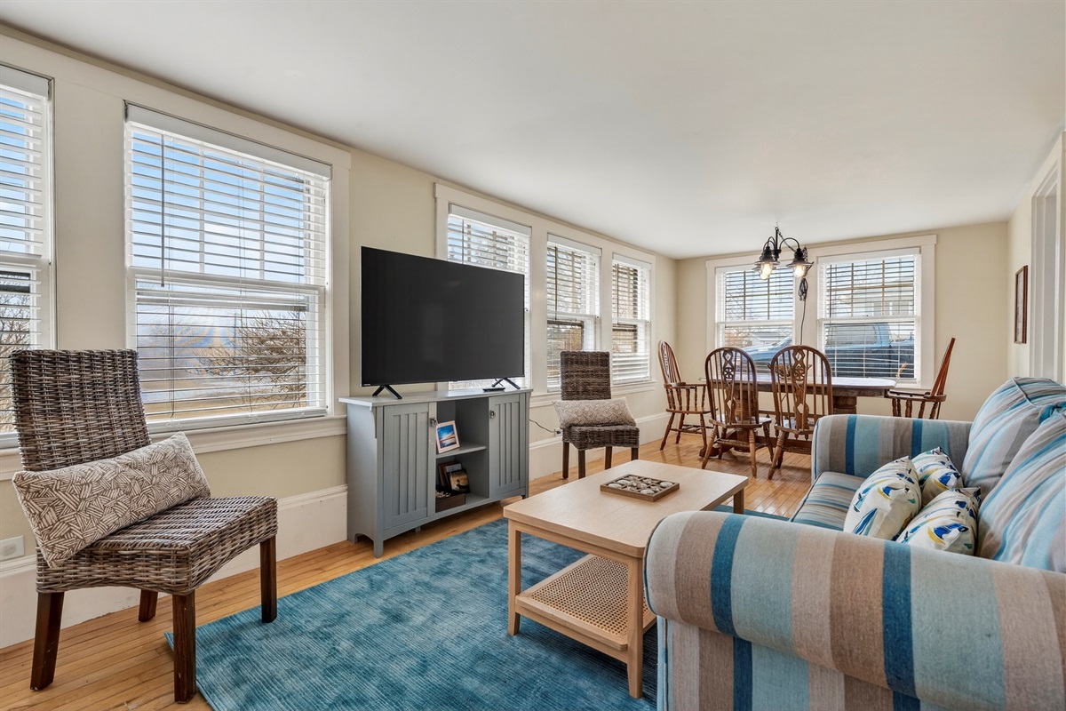 Family room with TV and dining area 