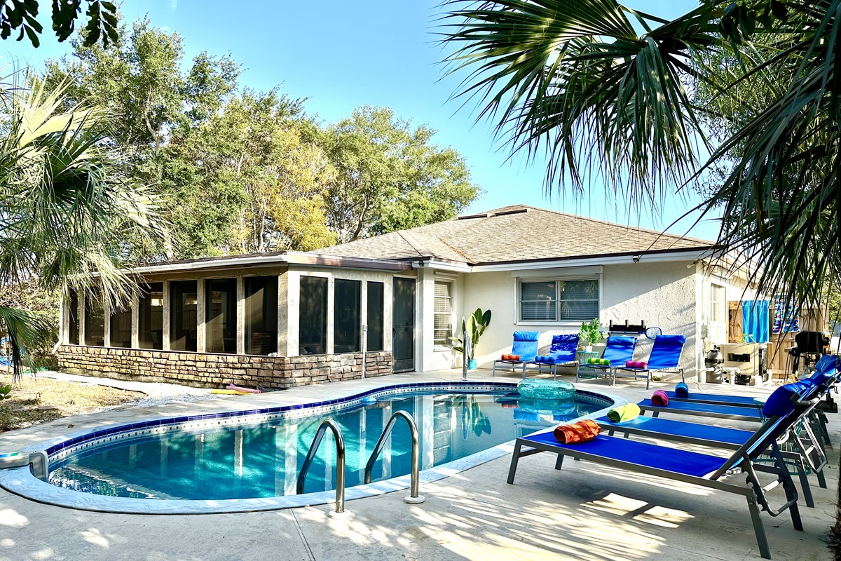 Starfruit — Vanderbilt Beach House