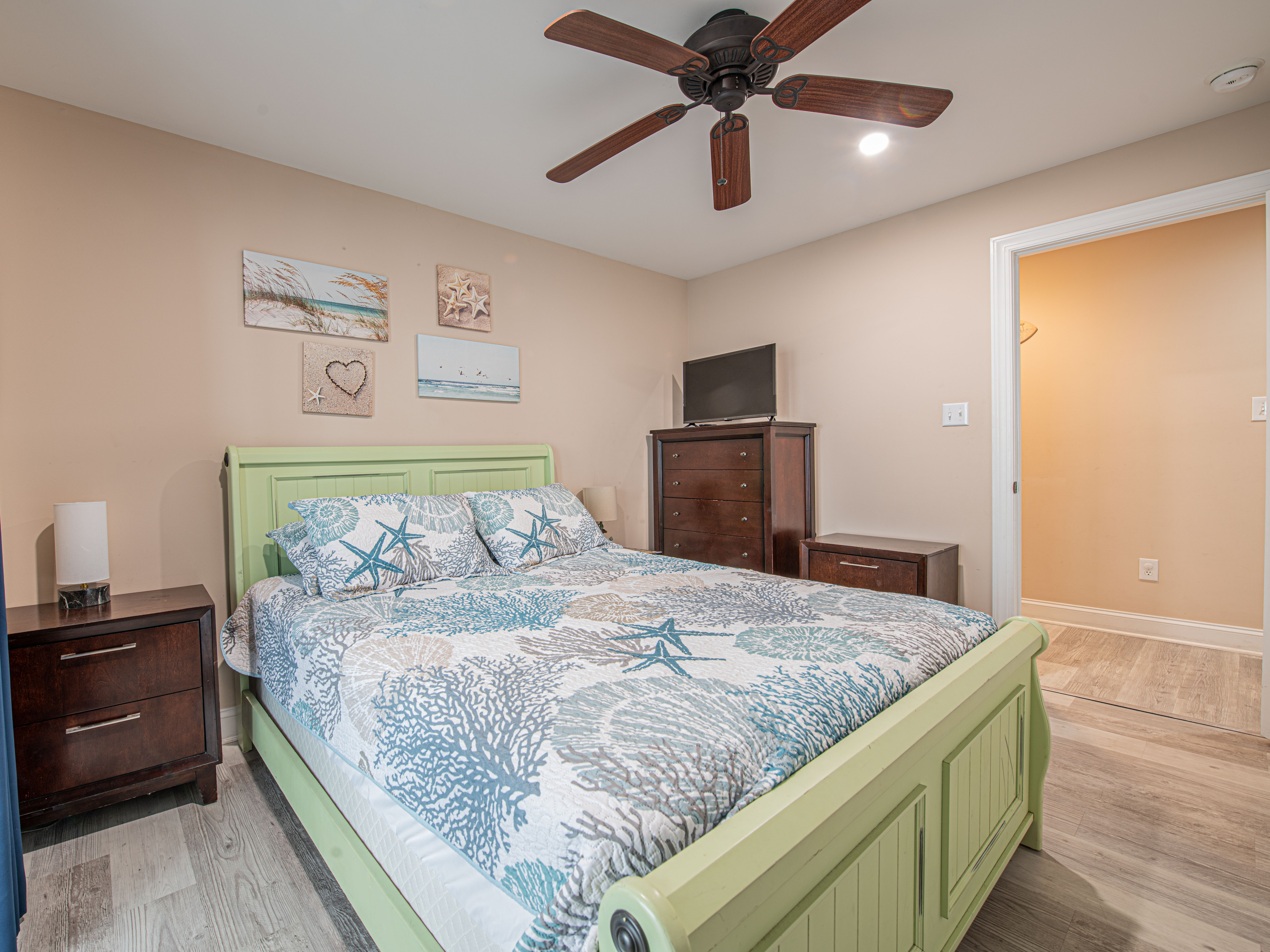 Bedroom 3 with Nautical Bedding