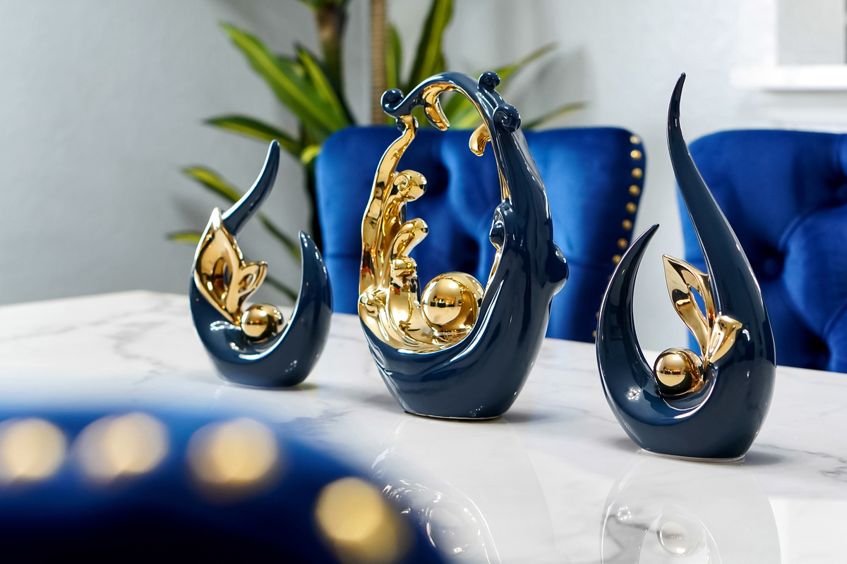 Dining table decor