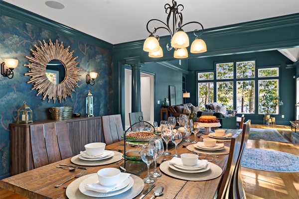 Comfortable, stylish, and perfectly placed for group meals