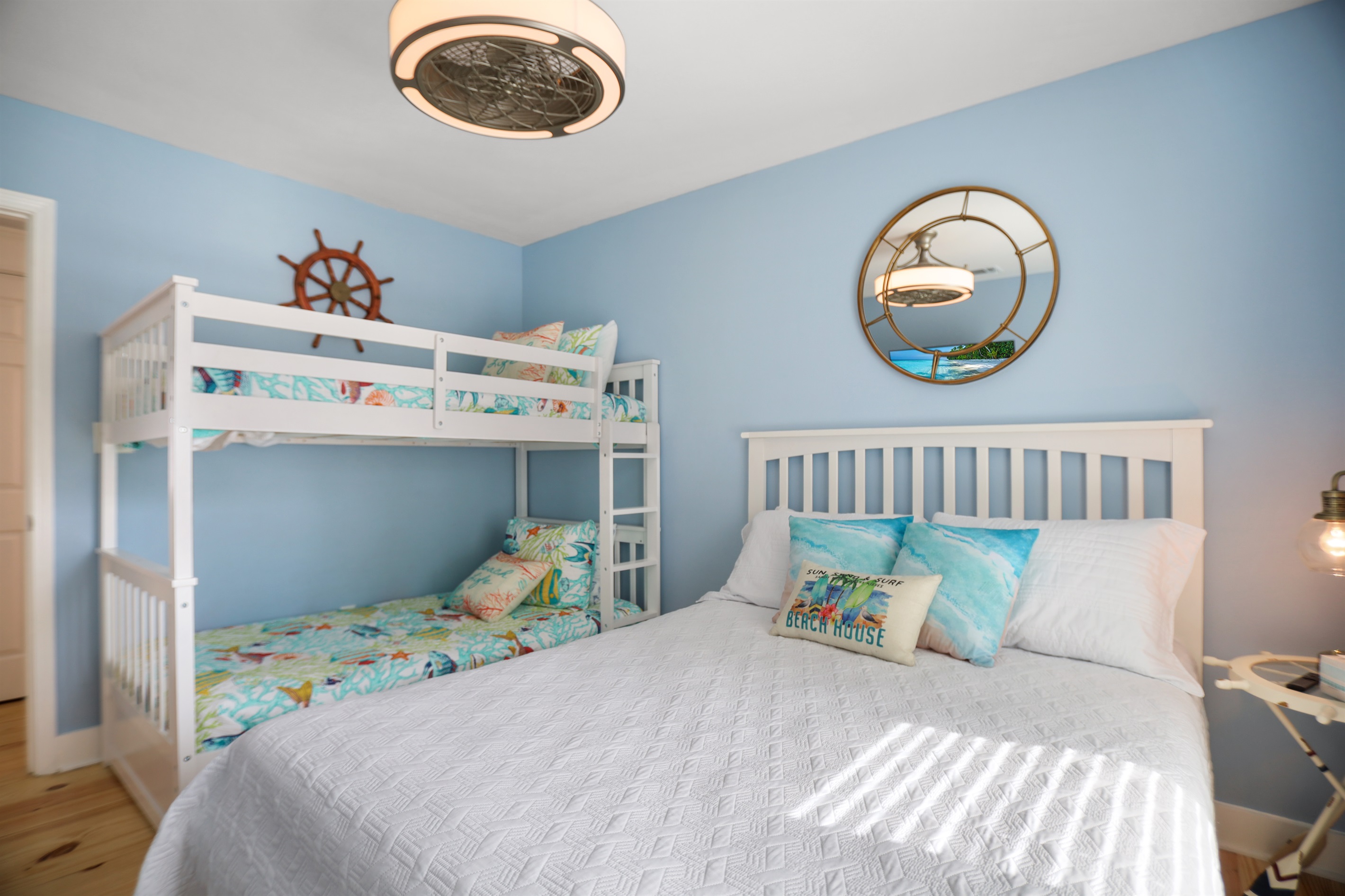 Queen bed & Bunk Beds