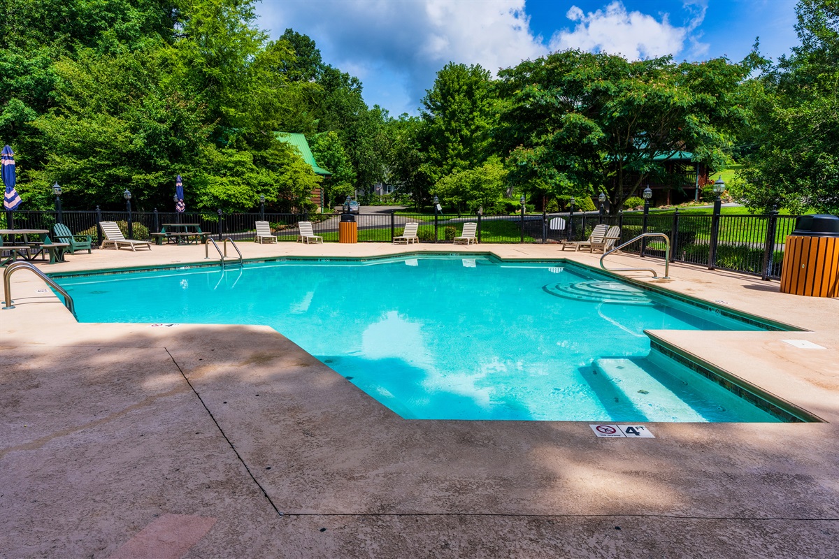 Community pool