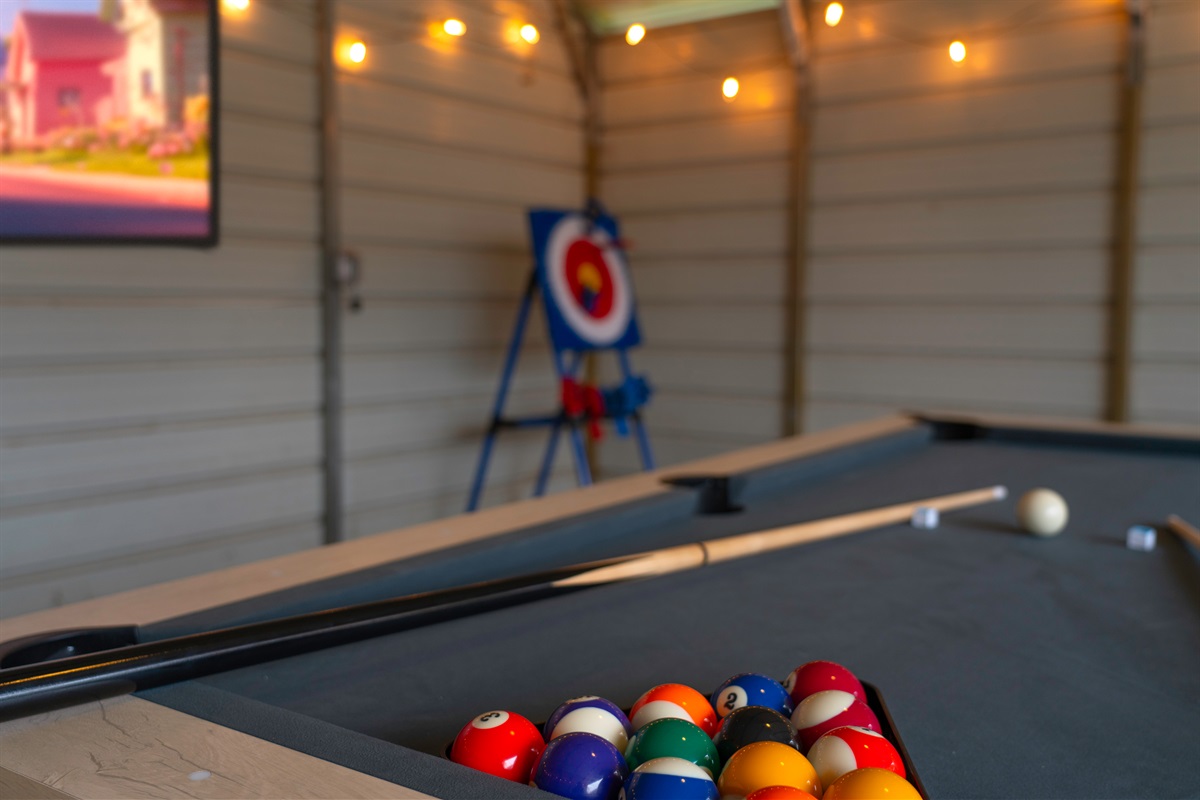 🎱 Full-size pool table in the Game Barn — perfect for friendly tournaments late into the night.