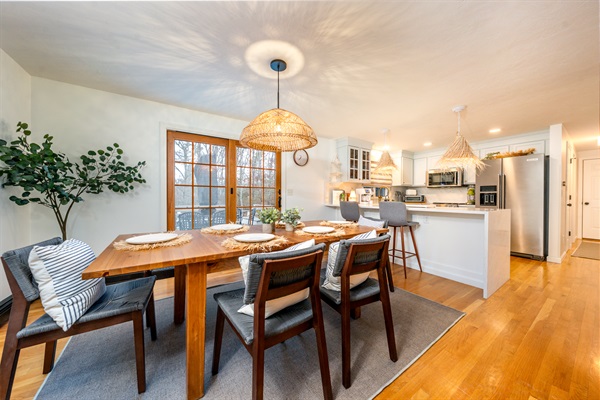 Open Concept Dining Area
