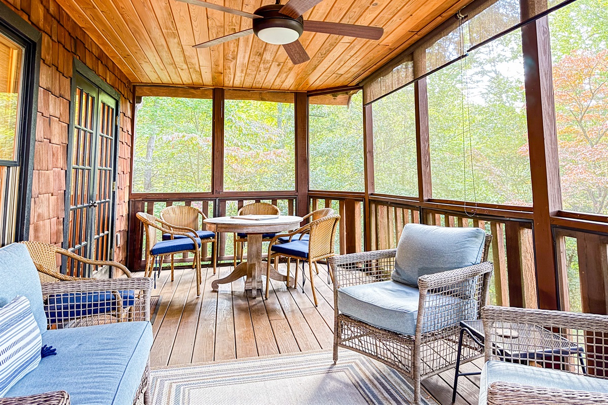 Screened in Back Deck | Dining Table | Wicker Furniture | Overlooking Private Yard | Smoky Mountain View | Sunsets