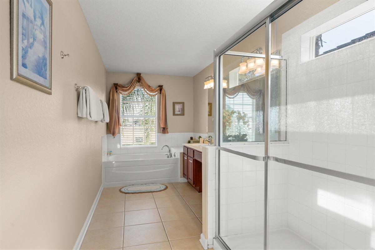 Primary Bathroom w/ Walk-In Shower & Garden Tub